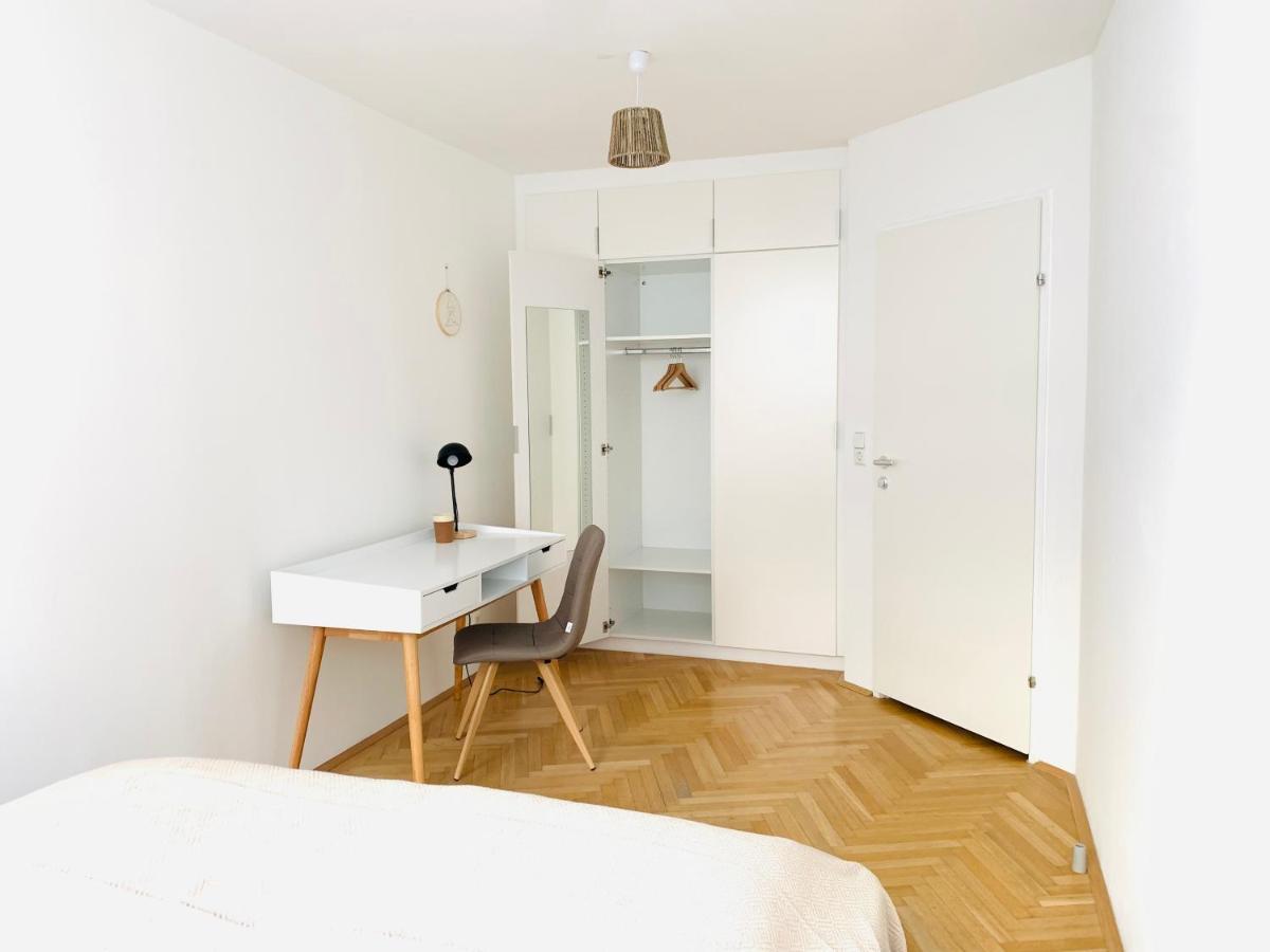 Ruhige Wohnung Im Gasometer Wien *Wifi*U3*Netflix* Esterno foto