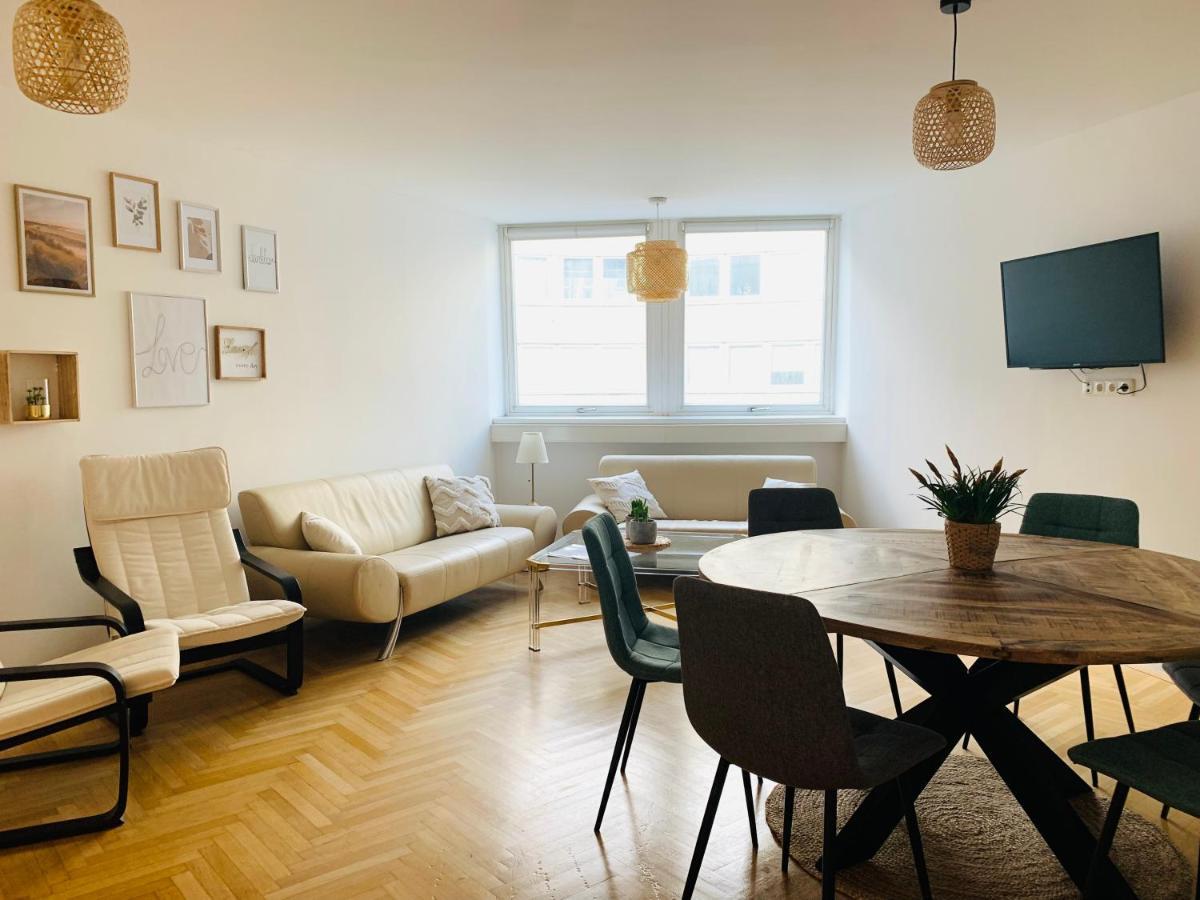 Ruhige Wohnung Im Gasometer Wien *Wifi*U3*Netflix* Esterno foto