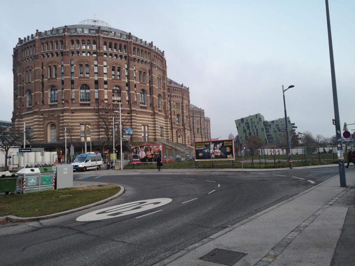 Ruhige Wohnung Im Gasometer Wien *Wifi*U3*Netflix* Esterno foto